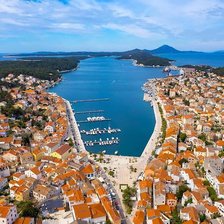 Amazing Apartment In Mali Losinj With Wifi Kültér fotó