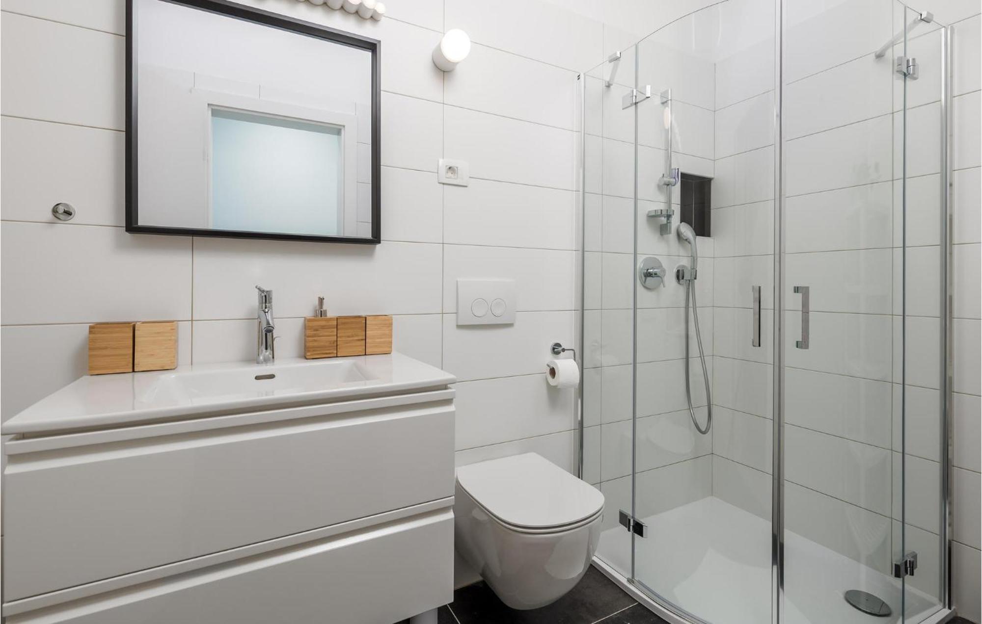 Amazing Apartment In Mali Losinj With Wifi Kültér fotó