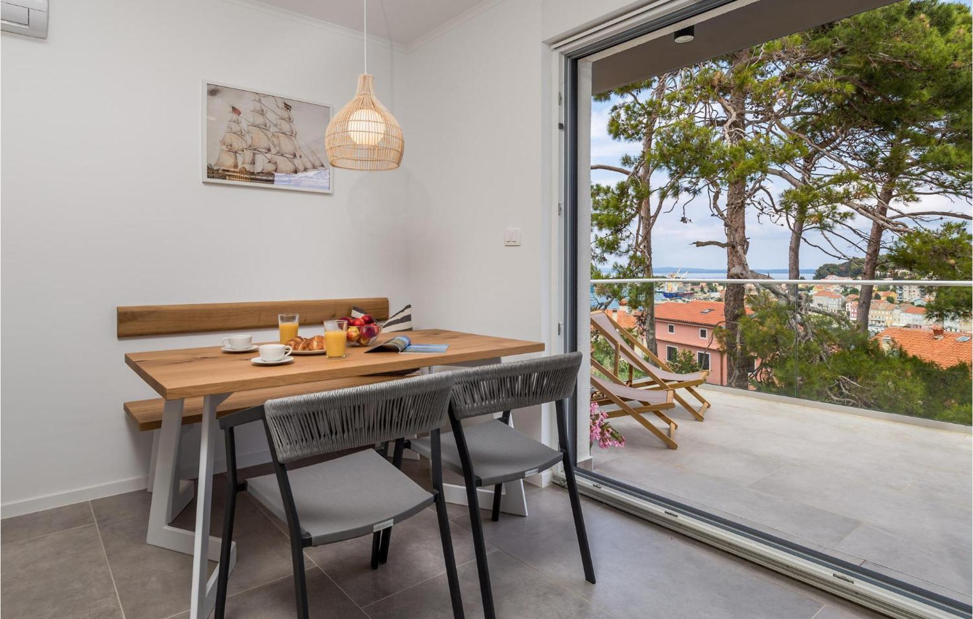 Amazing Apartment In Mali Losinj With Wifi Kültér fotó